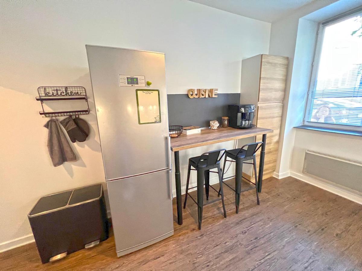 Gite Cosy Avec Jacuzzi Classe 3 Etoiles Poncin Exteriör bild